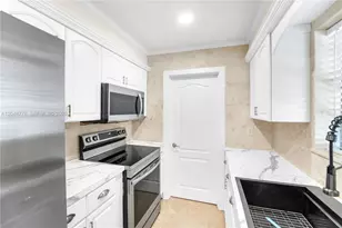 1759 W Mowry Ct, Homestead, FL 33030 - Photo 9