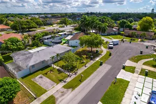 1759 W Mowry Ct, Homestead, FL 33030 - Photo 39