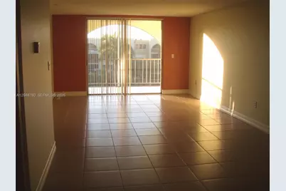 6980 NW 186th St #3-522, Hialeah, FL 33015 - Photo 9