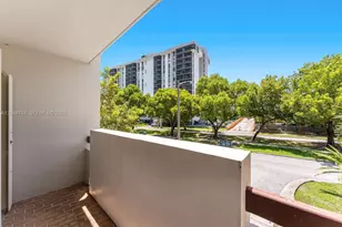 2525 NE 135th St, North Miami, FL 33181 - Photo 21