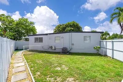 6084 E 7th Ave, Hialeah, FL 33013 - Photo 21