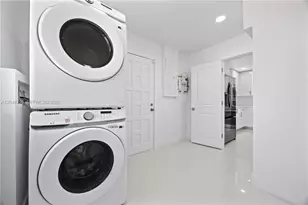 22503 SW 113th Pl, Miami, FL 33170 - Photo 5