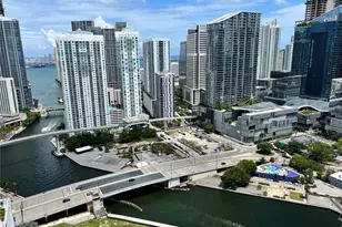 90 SW 3rd St, Miami, FL 33130 - Photo 25