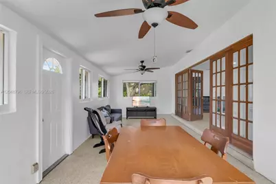 5735 SW 57th Ter, Miami, FL 33143 - Photo 15