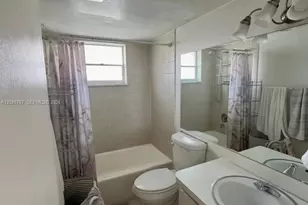 950 Hillcrest Dr, Hollywood, FL 33021 - Photo 7