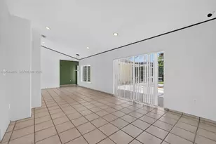 16430 SW 107th Ct, Miami, FL 33157 - Photo 9