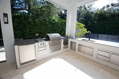 9805 SW 90th Ave, Kendall, FL 33176 - Photo 15