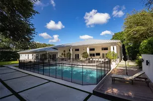 9805 SW 90th Ave, Kendall, FL 33176 - Photo 11