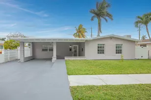 913 NE 2nd St, Hallandale Beach, FL 33009 - Photo 1