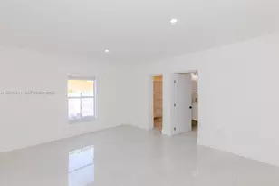 913 NE 2nd St, Hallandale Beach, FL 33009 - Photo 19