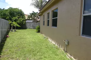 12834 SW 54th St, Miramar, FL 33027 - Photo 5