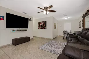 750 NE 4th Pl, Hialeah, FL 33010 - Photo 5