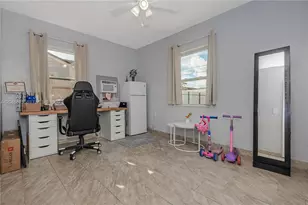 750 NE 4th Pl, Hialeah, FL 33010 - Photo 17