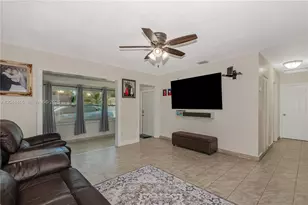 750 NE 4th Pl, Hialeah, FL 33010 - Photo 7