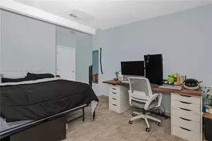 750 NE 4th Pl, Hialeah, FL 33010 - Photo 31