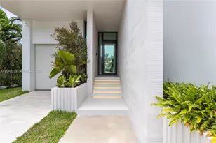 4504 Sheridan Ave, Miami Beach, FL 33140 - Photo 3