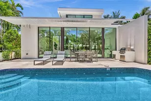 4504 Sheridan Ave, Miami Beach, FL 33140 - Photo 1