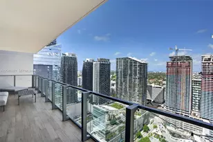 68 SE 6th St, Miami, FL 33131 - Photo 9