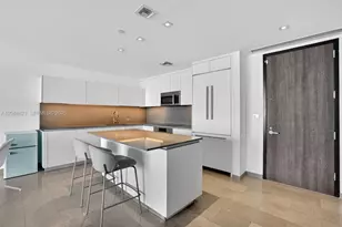 68 SE 6th St, Miami, FL 33131 - Photo 5