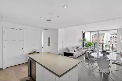 68 SE 6th St #3710, Miami, FL 33131 - Photo 21