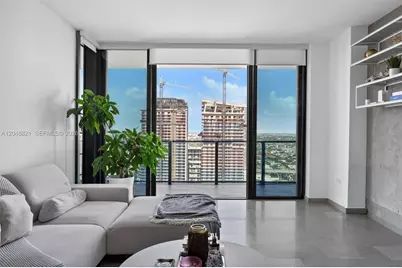 68 SE 6th St #3710, Miami, FL 33131 - Photo 3