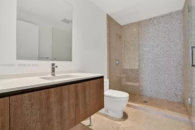 68 SE 6th St #3710, Miami, FL 33131 - Photo 13