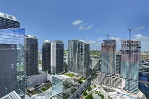 68 SE 6th St, Miami, FL 33131 - Photo 9