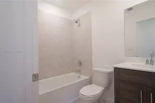 2411 SE 10th St, Homestead, FL 33035 - Photo 27