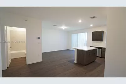 2411 SE 10th St #2411, Homestead, FL 33035 - Photo 11