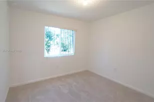 2411 SE 10th St, Homestead, FL 33035 - Photo 25