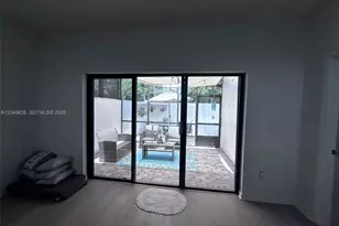786 SW 158th Way, Pembroke Pines, FL 33027 - Photo 15