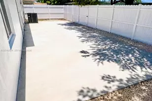 2390 Service Rd, Opa-Locka, FL 33054 - Photo 19