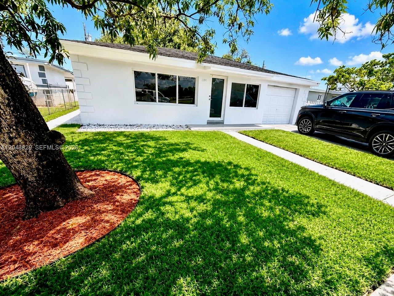 2390 Service Rd - 2390 Service Rd, Opa-Locka, FL 33054 Luxury Property | Jose Angel Pina