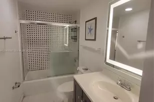 19390 Collins Ave, Sunny Isles Beach, FL 33160 - Photo 13