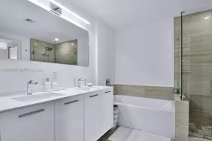 1300 Brickell Bay Dr, Miami, FL 33131 - Photo 11