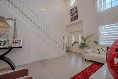 19702 NW 84th Pl, Hialeah, FL 33015 - Photo 37