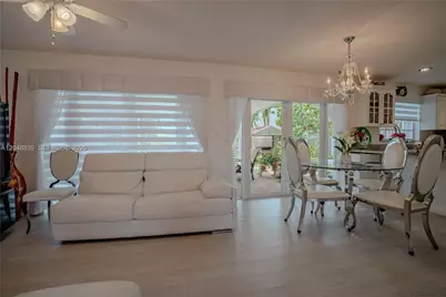 19702 NW 84th Pl, Hialeah, FL 33015 - Photo 33