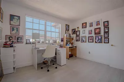 19702 NW 84th Pl, Hialeah, FL 33015 - Photo 25