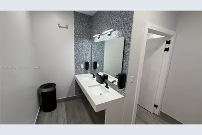 17021 N Bay Rd #914, Sunny Isles Beach, FL 33160 - Photo 17