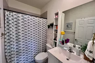 10939 W 32nd Ln, Hialeah, FL 33018 - Photo 17