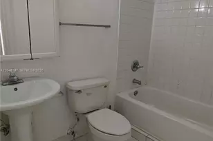 801 Brickell Bay Dr, Miami, FL 33131 - Photo 7