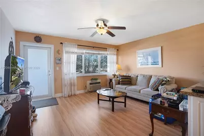 1000 SW 11 Ave #17E, Hallandale Beach, FL 33009 - Photo 3