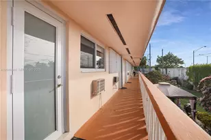 1000 SW 11th Ave, Hallandale Beach, FL 33009 - Photo 15