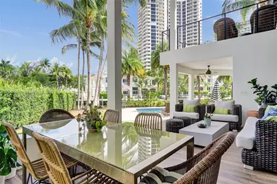 113 Holiday Dr, Hallandale Beach, FL 33009 - Photo 71