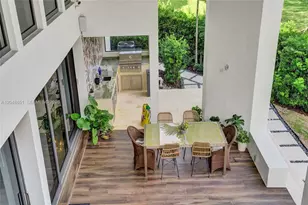 113 Holiday Dr, Hallandale Beach, FL 33009 - Photo 69