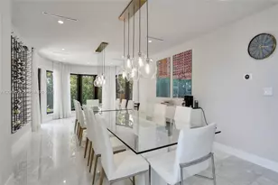 113 Holiday Dr, Hallandale Beach, FL 33009 - Photo 23