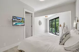 113 Holiday Dr, Hallandale Beach, FL 33009 - Photo 51