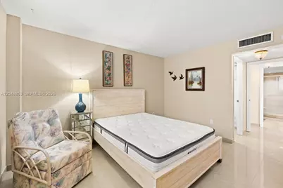 1833 S Ocean Dr #911, Hallandale Beach, FL 33009 - Photo 19