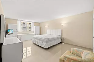 1833 S Ocean Dr, Hallandale Beach, FL 33009 - Photo 11