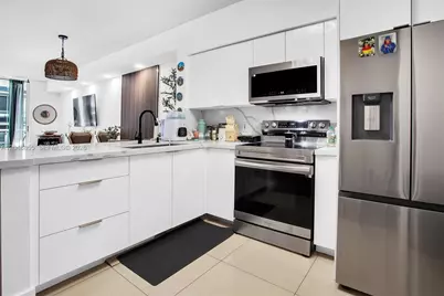 5091 NW 7th St #TS-11, Miami, FL 33126 - Photo 9